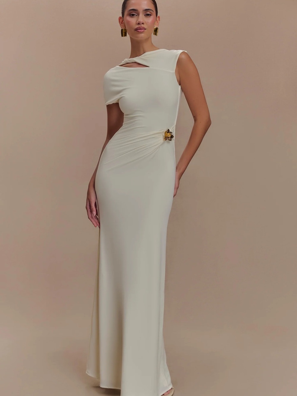 MESHKI NEW WITH TAGS - Kaida
Slinky Maxi Dress With Hardware - Ivory